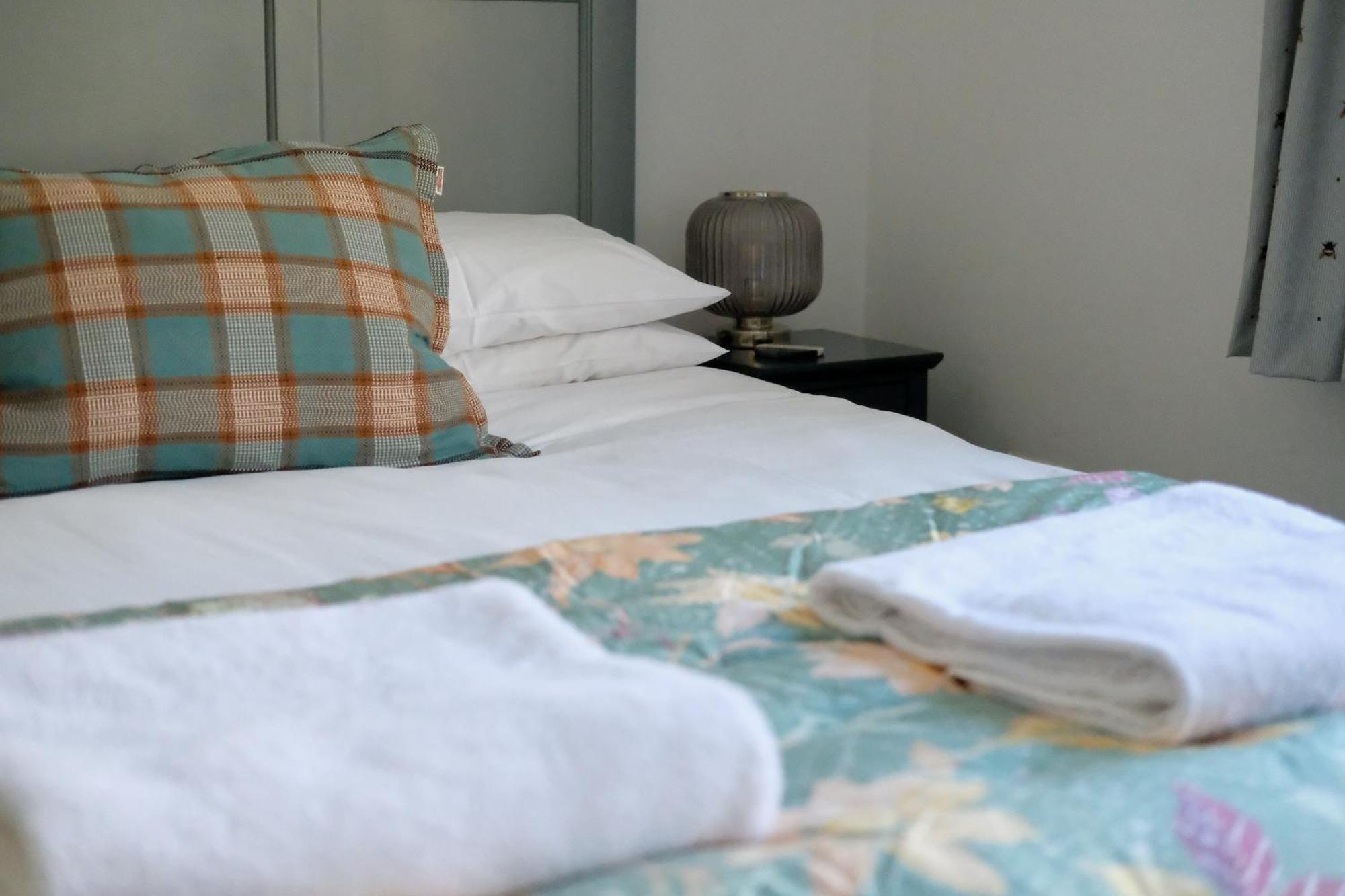 Spacious City Centre Apartment Bath Exteriör bild